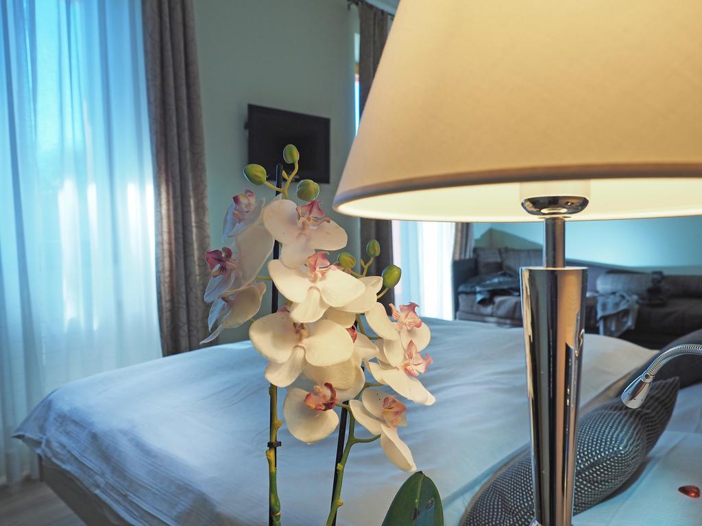 Ristorante Charme Hotel Tre Terre Ponte Brolla Ngoại thất bức ảnh