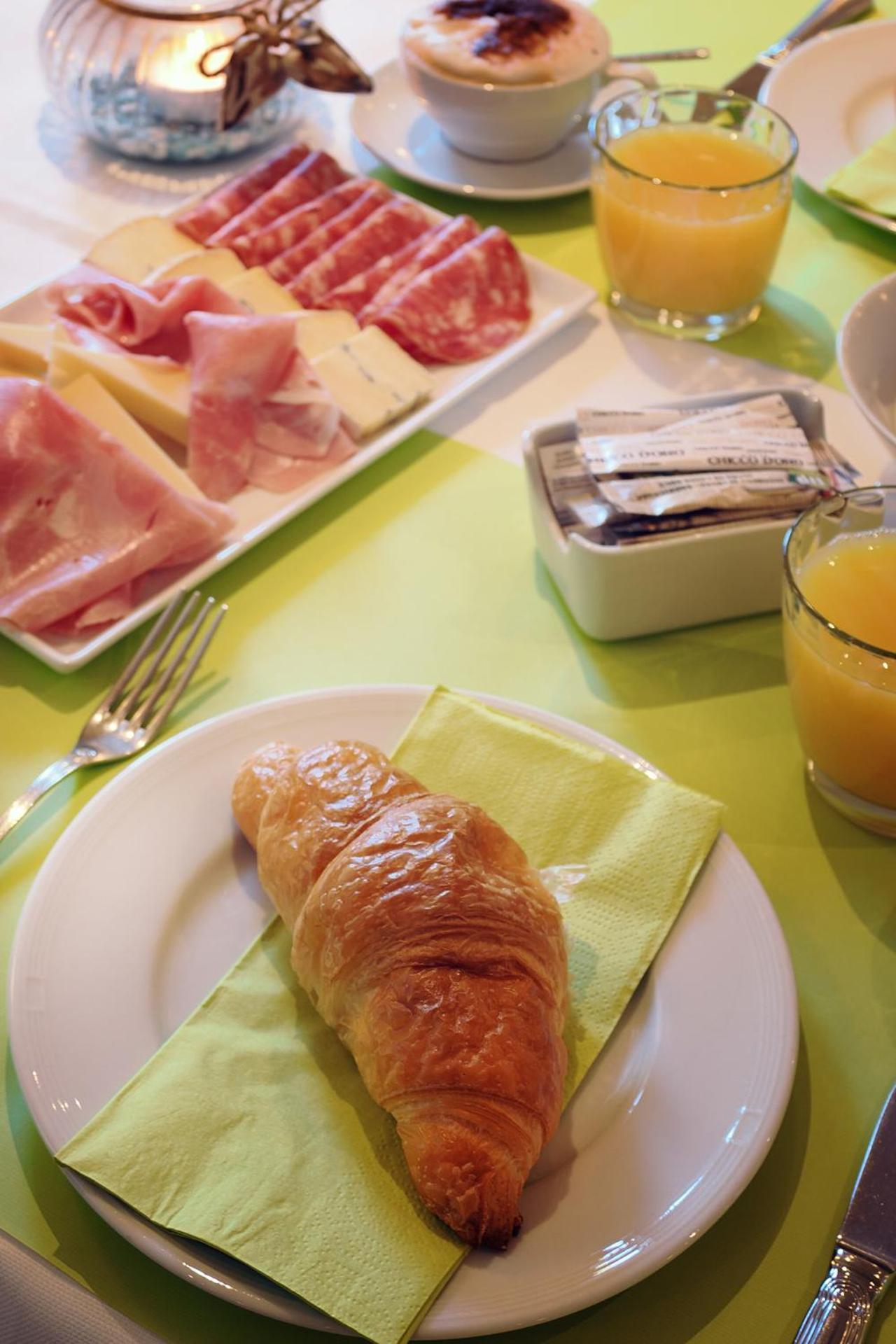 Ristorante Charme Hotel Tre Terre Ponte Brolla Ngoại thất bức ảnh